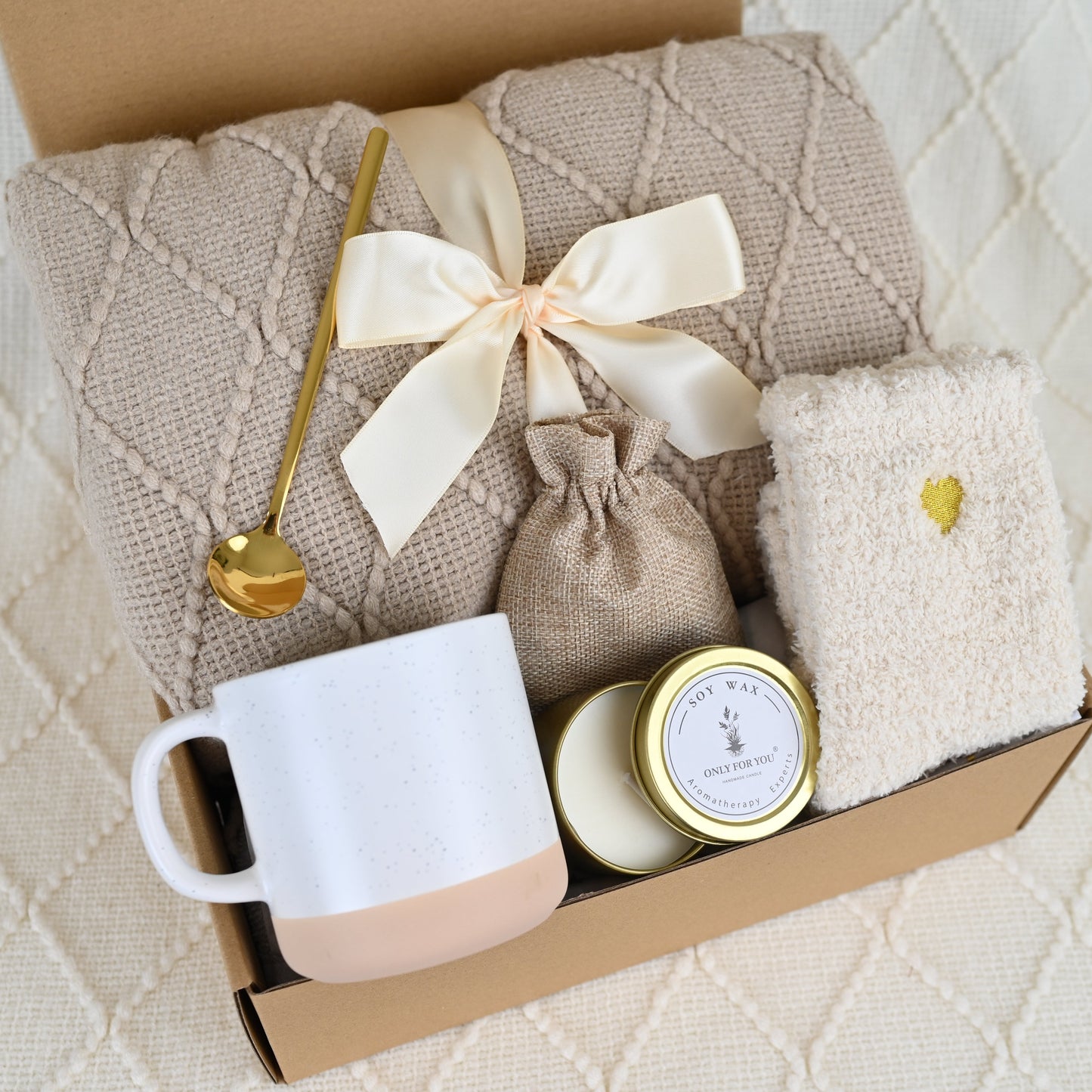 Gift box with Blanket
