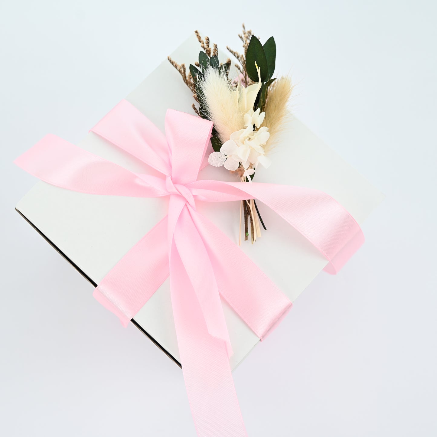 Cozy Self-Care Gift Box | Lavender Candle, Bath Soak & Fuzzy Socks | Relaxation Spa Gift for Her