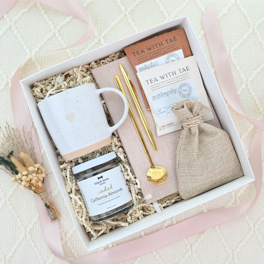 Tea & Treats Gift Box – Cozy Care Package with Mug, Tea, Candied Almonds & Caramels