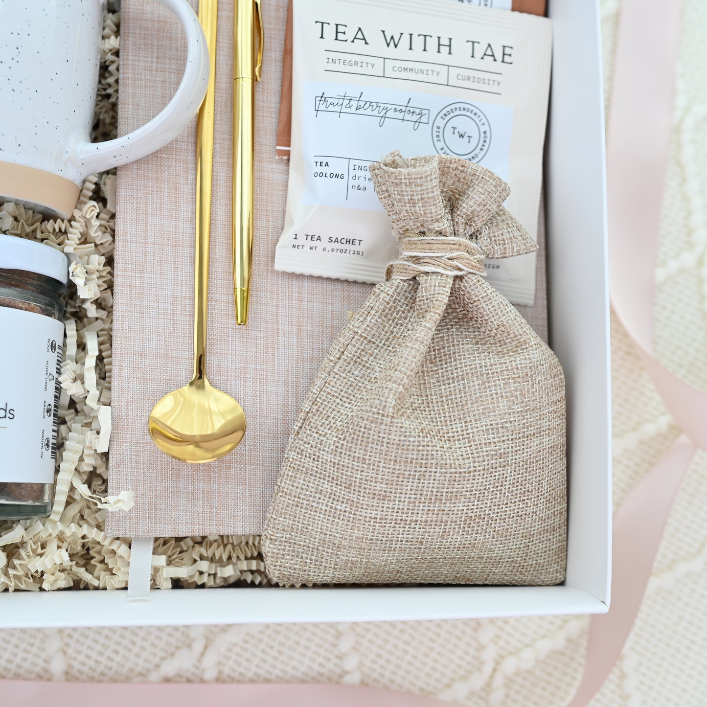 Tea & Treats Gift Box – Cozy Care Package with Mug, Tea, Candied Almonds & Caramels