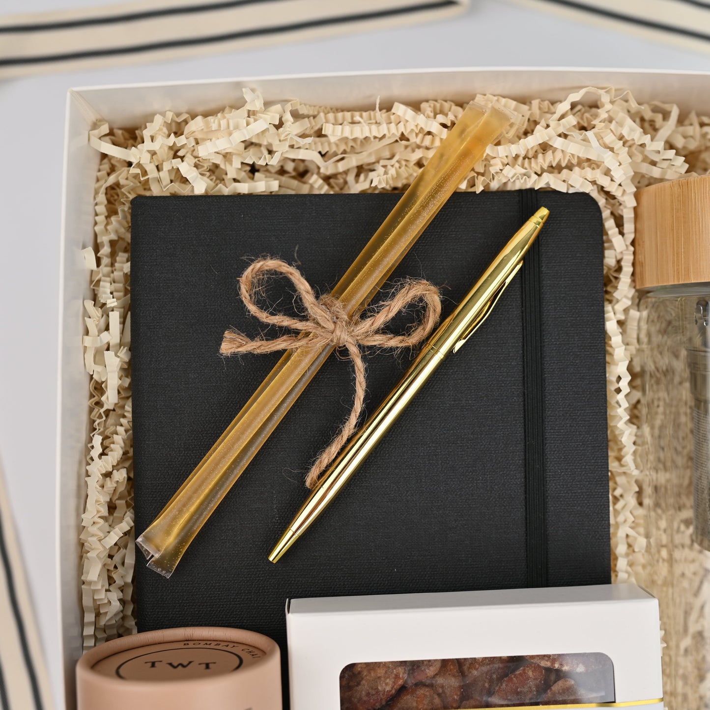 Solid Gift box with black notebook
